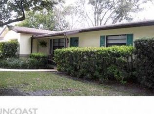 1418 Canterbury Dr, Clearwater, FL 33756