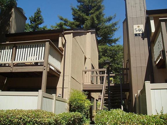 3rd image of 546 Woodside Oaks