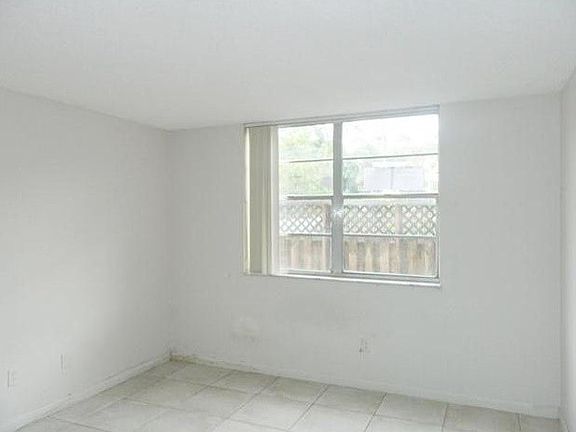 5th image of 4640 NW 79th Ave APT 1B