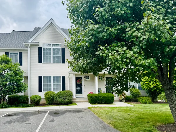 6005 Hancock Drive #6005, Danbury, CT 06811