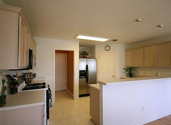 5th image of 3301 Kissman Dr