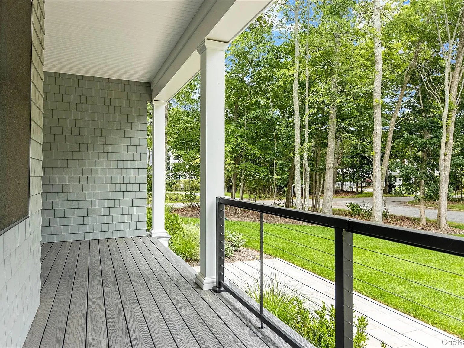 4 bed, 3.5 bath, 4000 sqft, $10,000 — Photo 4