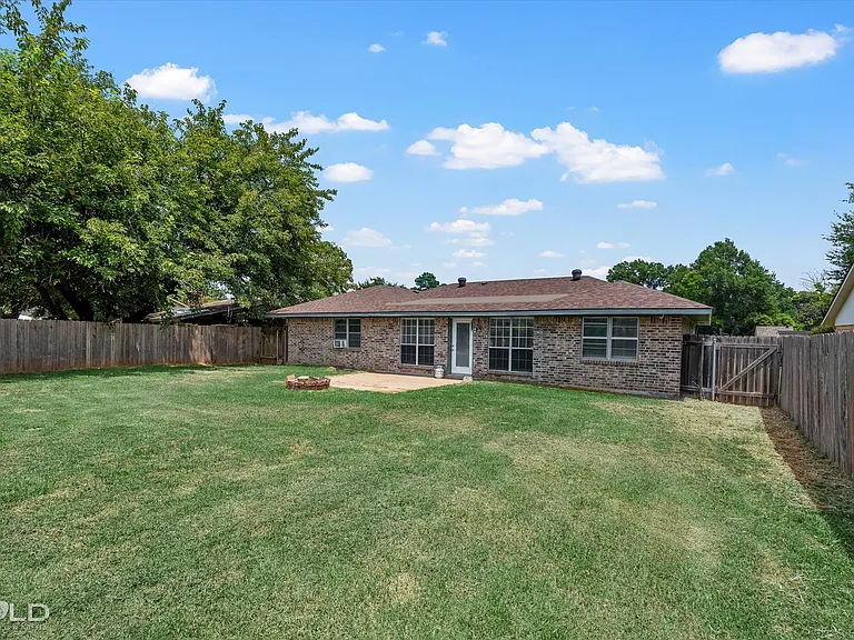 5318 Foxglove Dr — Photo 30