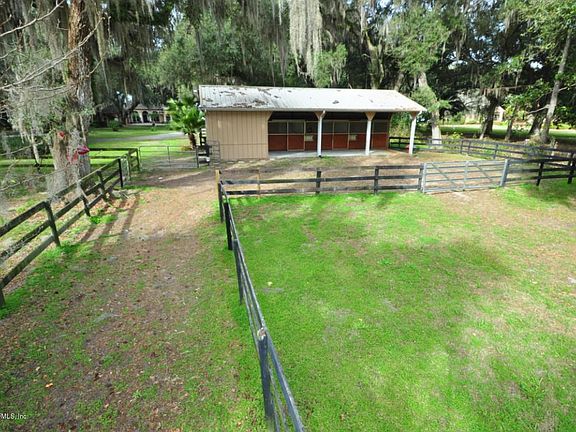 3-Stall Morton Barn