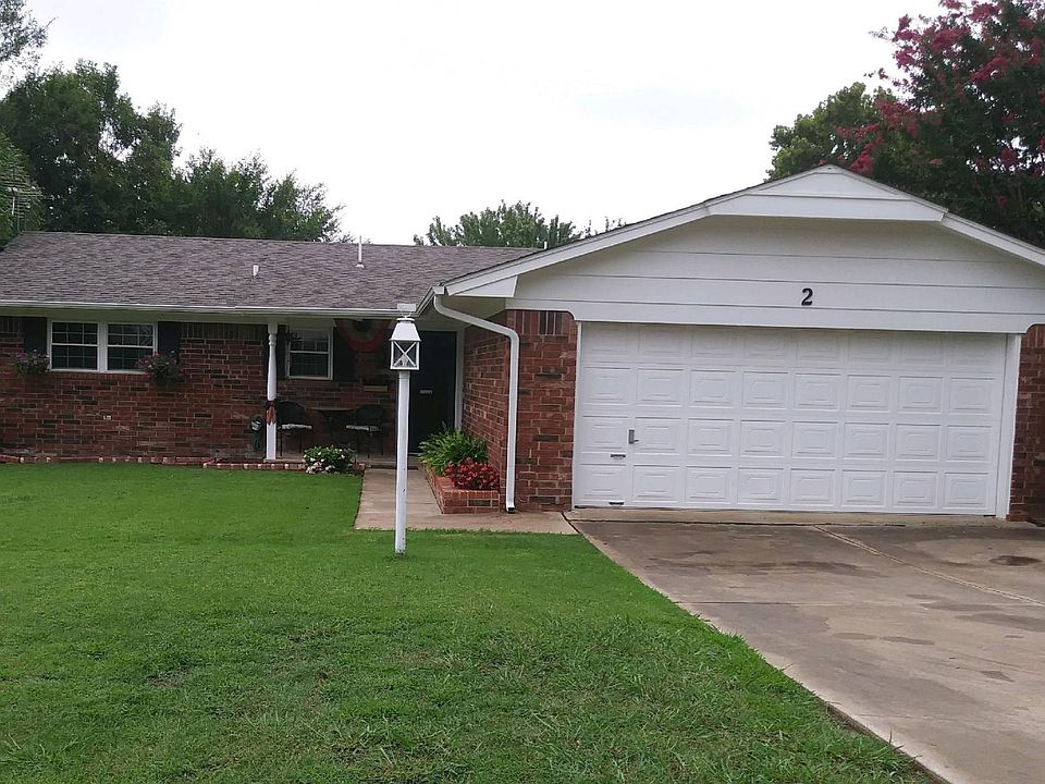 1st image of 2 Dakota Dr