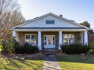 542 E Main St, Stanley, VA 22851