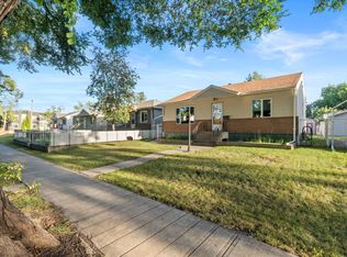 9719 65th Ave NW, Edmonton, AB T6E 0K5