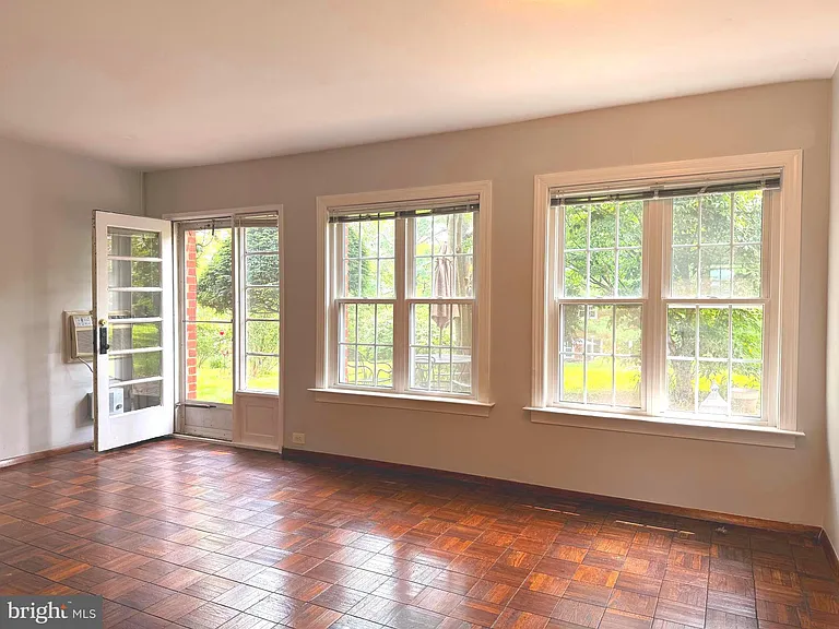 3211 Ravensworth Pl — Photo 3