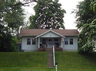 1359 19th Ave SW, Cedar Rapids, IA 52404