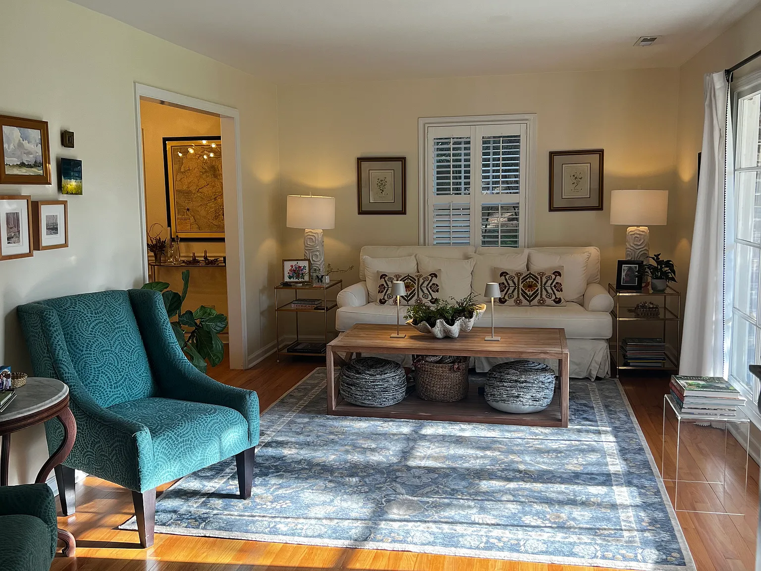 4 bed, 2.5 bath, 2300 sqft, $5,400 — Photo 3