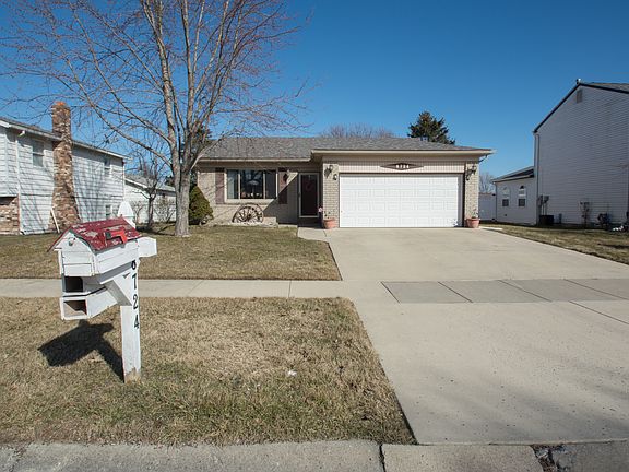 2nd image of 8724 Lillian Dr
