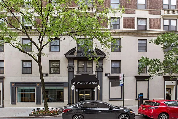 Rented by Compass | media 22