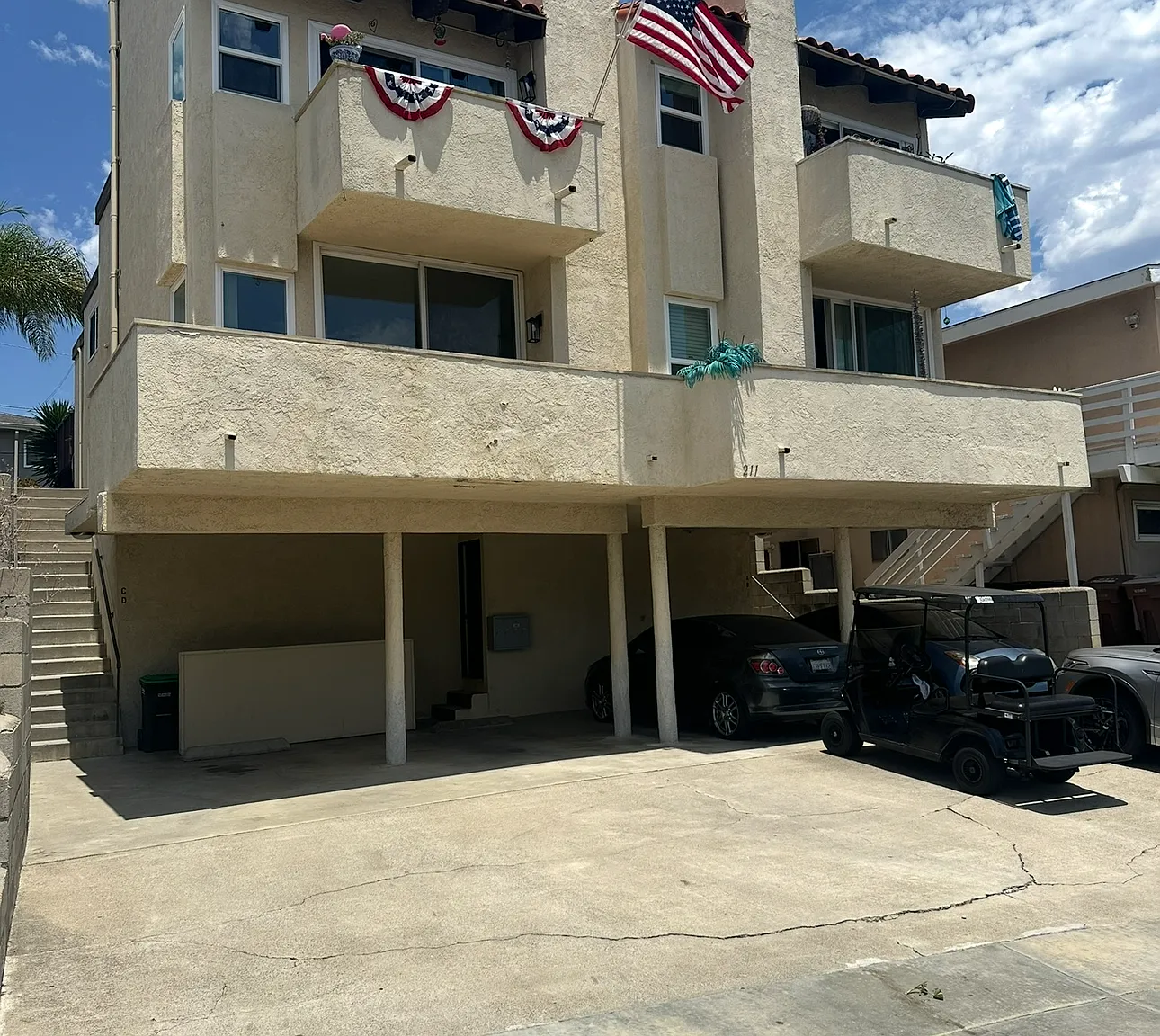 3 bed, 1400 sqft, $4,600 — Photo 1