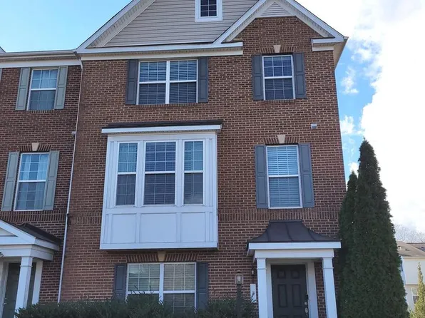 8 Cindy Ln, Capitol Heights, MD 20743