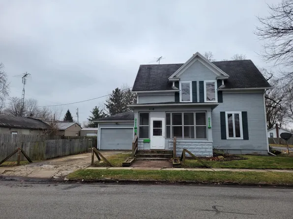 1110 4th St, La Porte, IN 46350