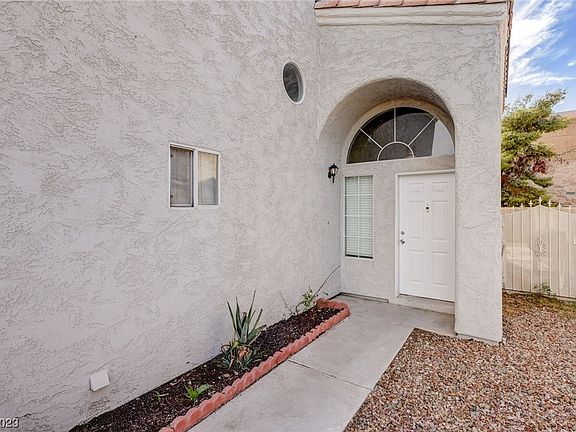 3rd image of 2135 Saint Paul Way
