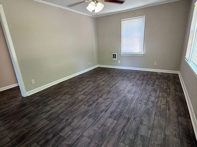 56 Jefferson St — Photo 2