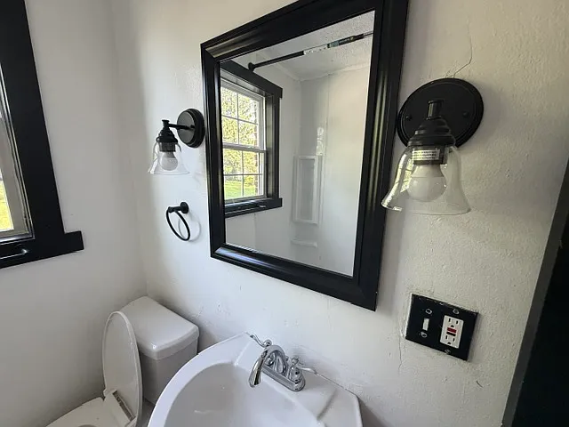1465 W 7th Ave #D — Photo 16