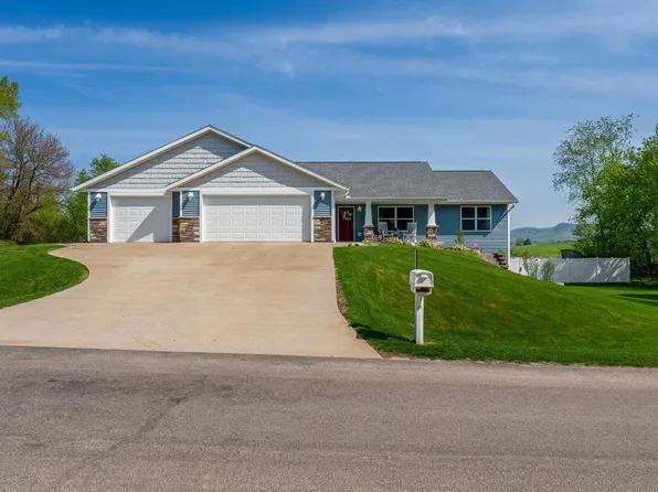 W7906 Country AVENUE, Holmen, WI 54636