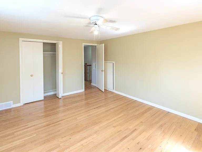 23721 Greenlawn Ave — Photo 31