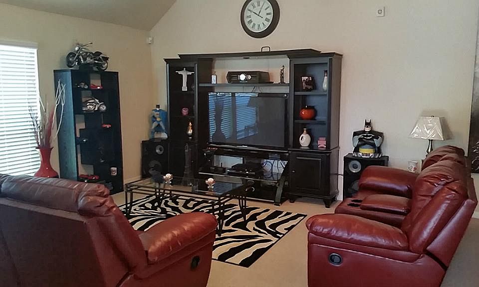 1st image of 974 Oak Lynn Dr