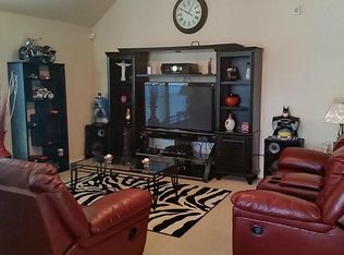 974 Oak Lynn Dr, Willis, TX 77378