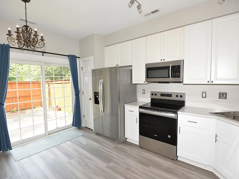 5309 Village Square Ct — Photo 9