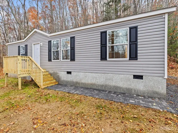 10 Sky Forest Dr, Swannanoa, NC 28778