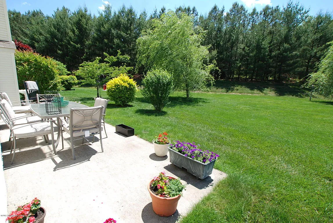 12 Belvedere Dr photo 1