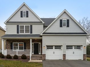 15 Colfax Rd, Springfield, NJ 07081