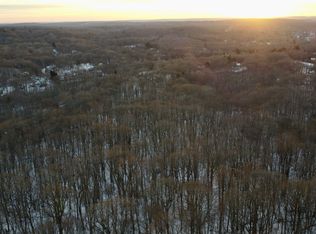 211 Cheshire Rd, Bethany, CT 06524