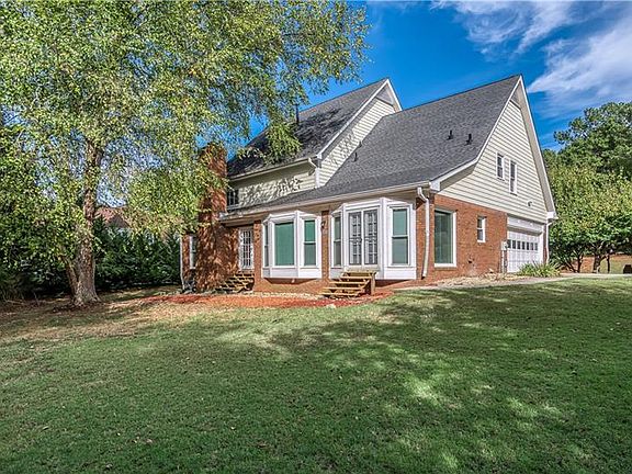 3rd image of 5390 Bannergate Dr