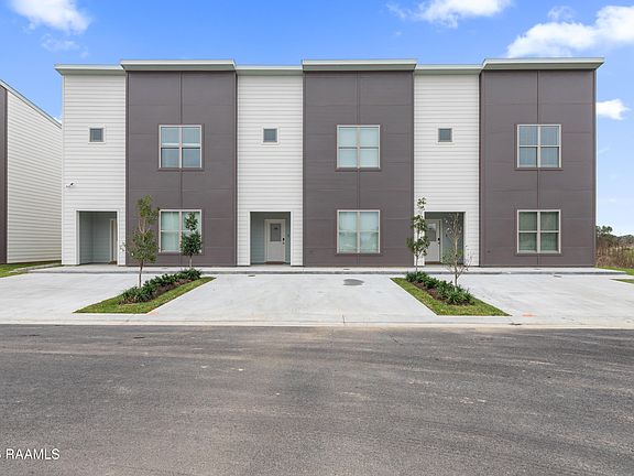 2nd image of 203 Firethorn Dr