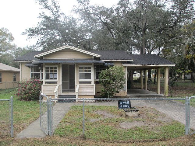 1st image of 8511 Lynn Ave
