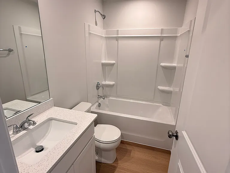 65 Laurin St — Photo 20