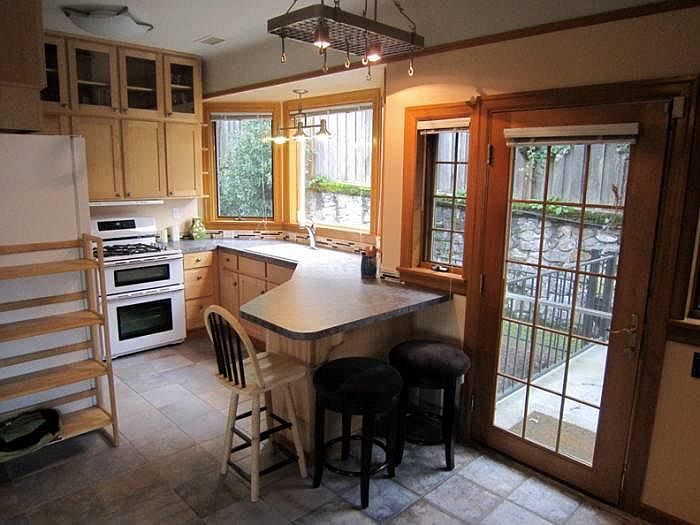 kitchen; great appliances