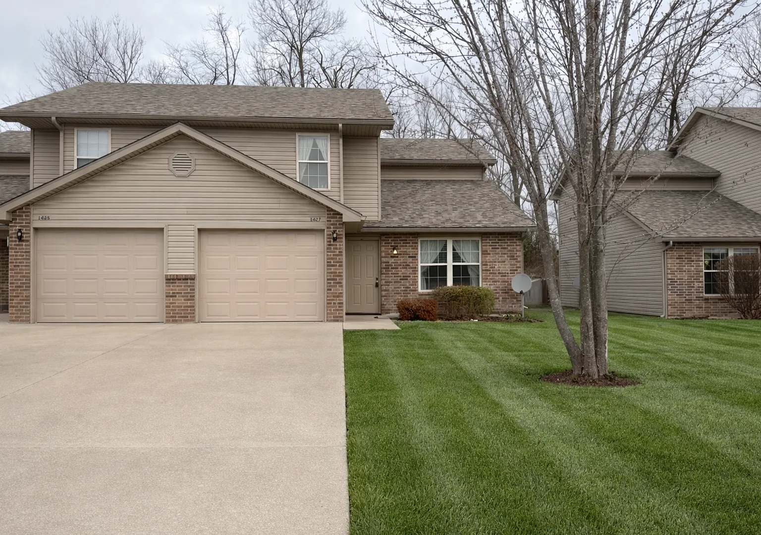 Large 4 bedroom Duplex — Photo 1