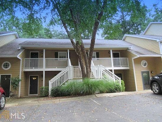 3rd image of 3940 Riverlook Pkwy SE #3