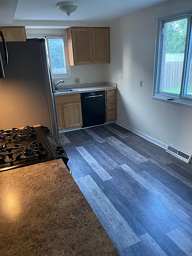 4993 Robinhood Dr Photo 1