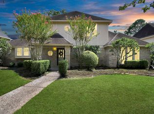 6415 Wimbledon Villas Dr, Spring, TX 77379