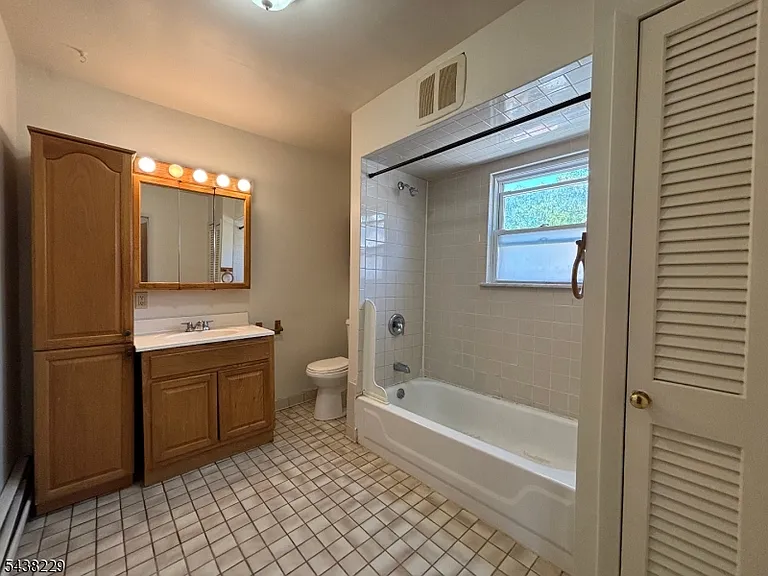 226 Gordon St #2 — Photo 8