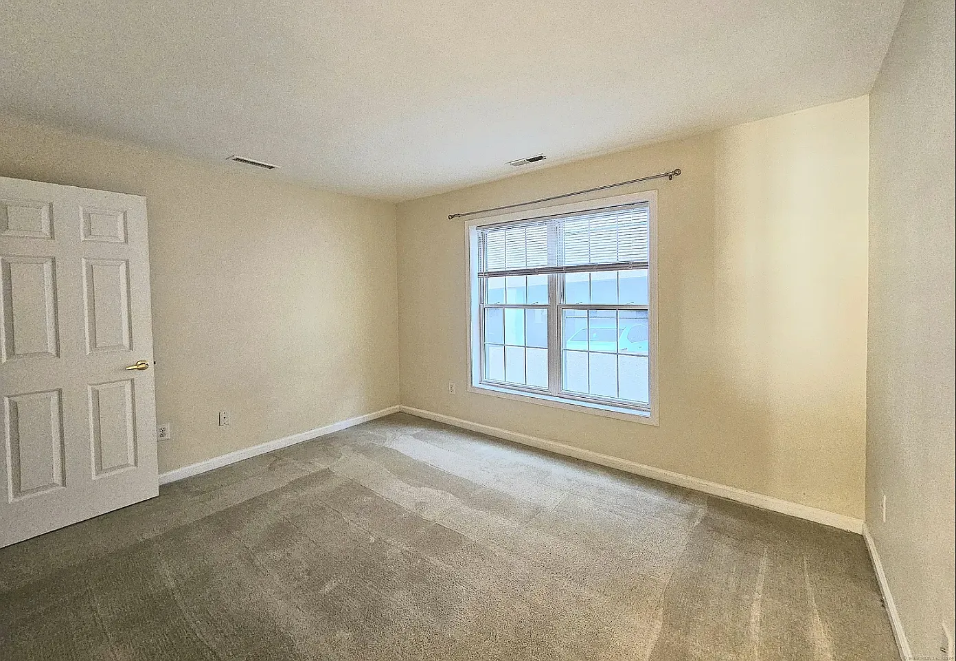 19 Lindale St — Photo 1