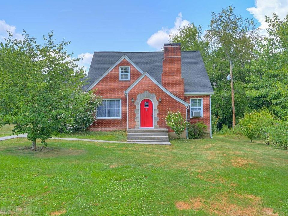 1st image of 55 College St