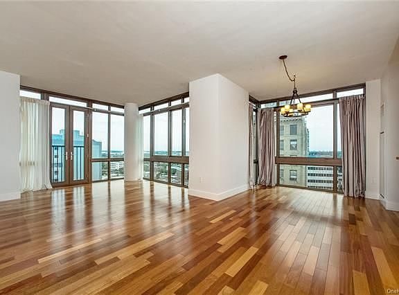 3rd image of 175 Huguenot St Unit 1506