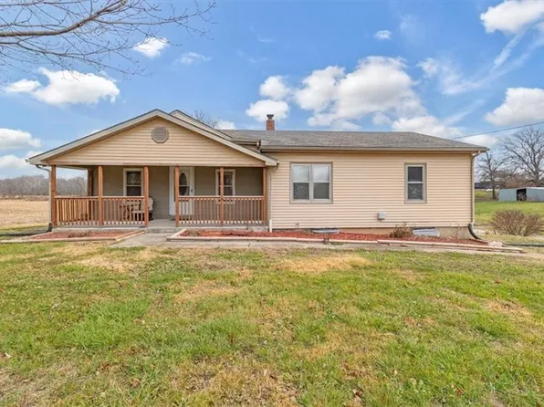 711 NW 1001st Rd, Holden, MO 64040