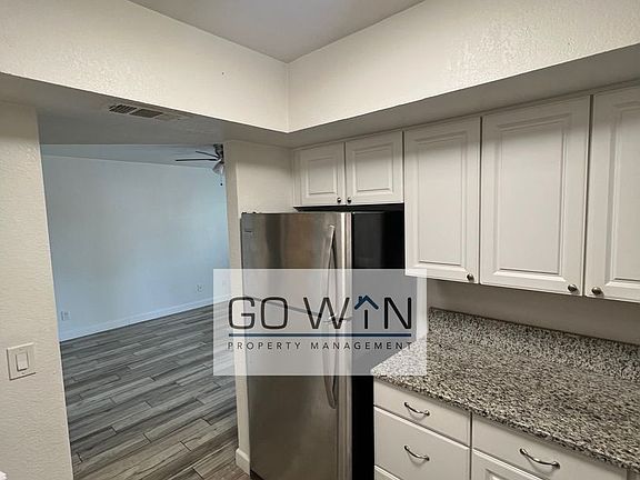 4th image of 1727 W Mountain View Rd #10
