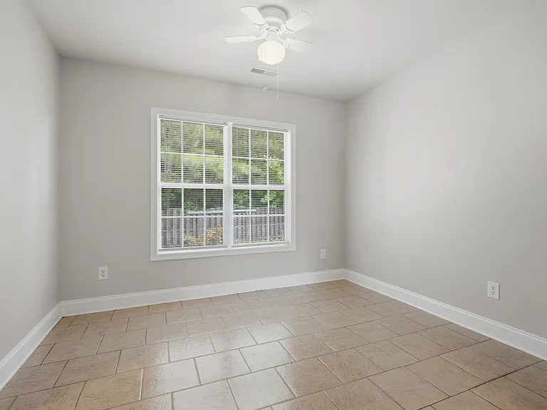 242 Chestnut Oak Cir — Photo 7