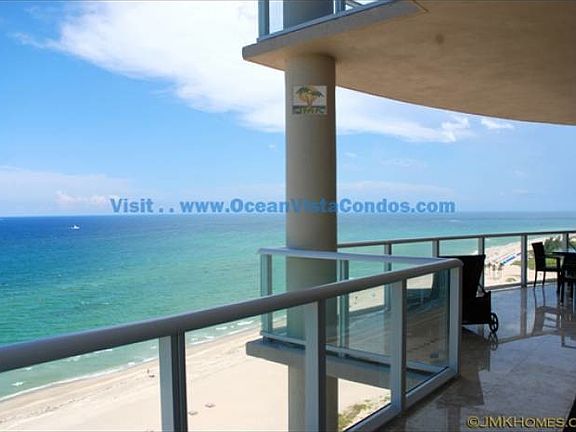 3rd image of 1271 Blue Heron Blvd E