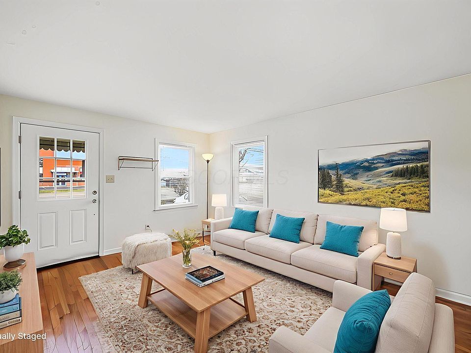 1st image of 925 Kinnear Rd