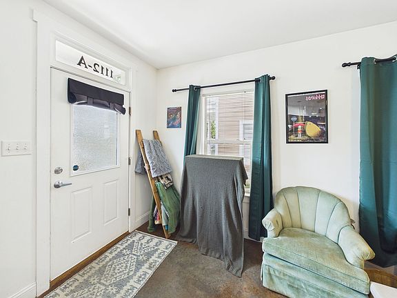 4th image of 1112 Porter St APT A